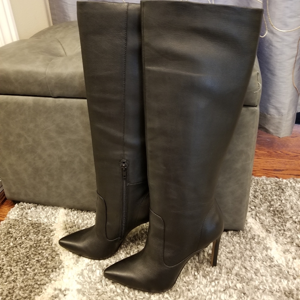 Kenneth Cole boots